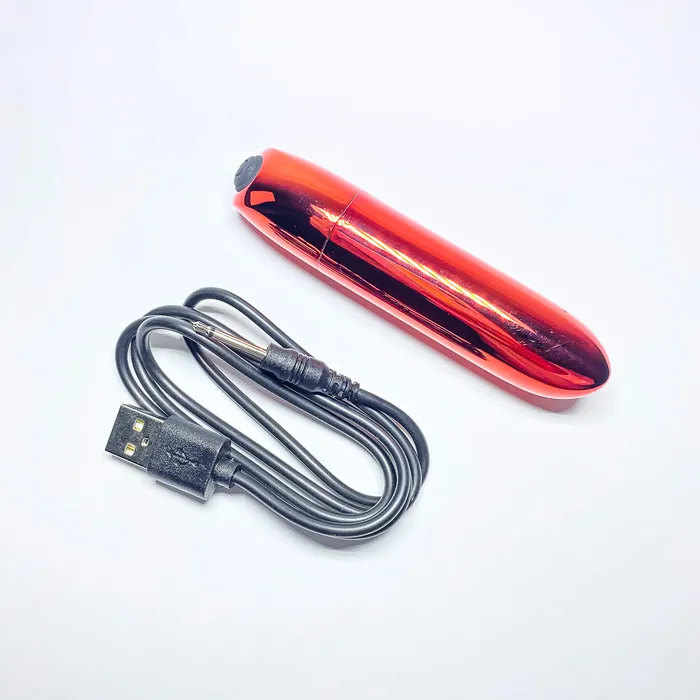 Eccentric Playroom Essentials Female Sex Toys Magic 12 Speed Bullet Vibrator